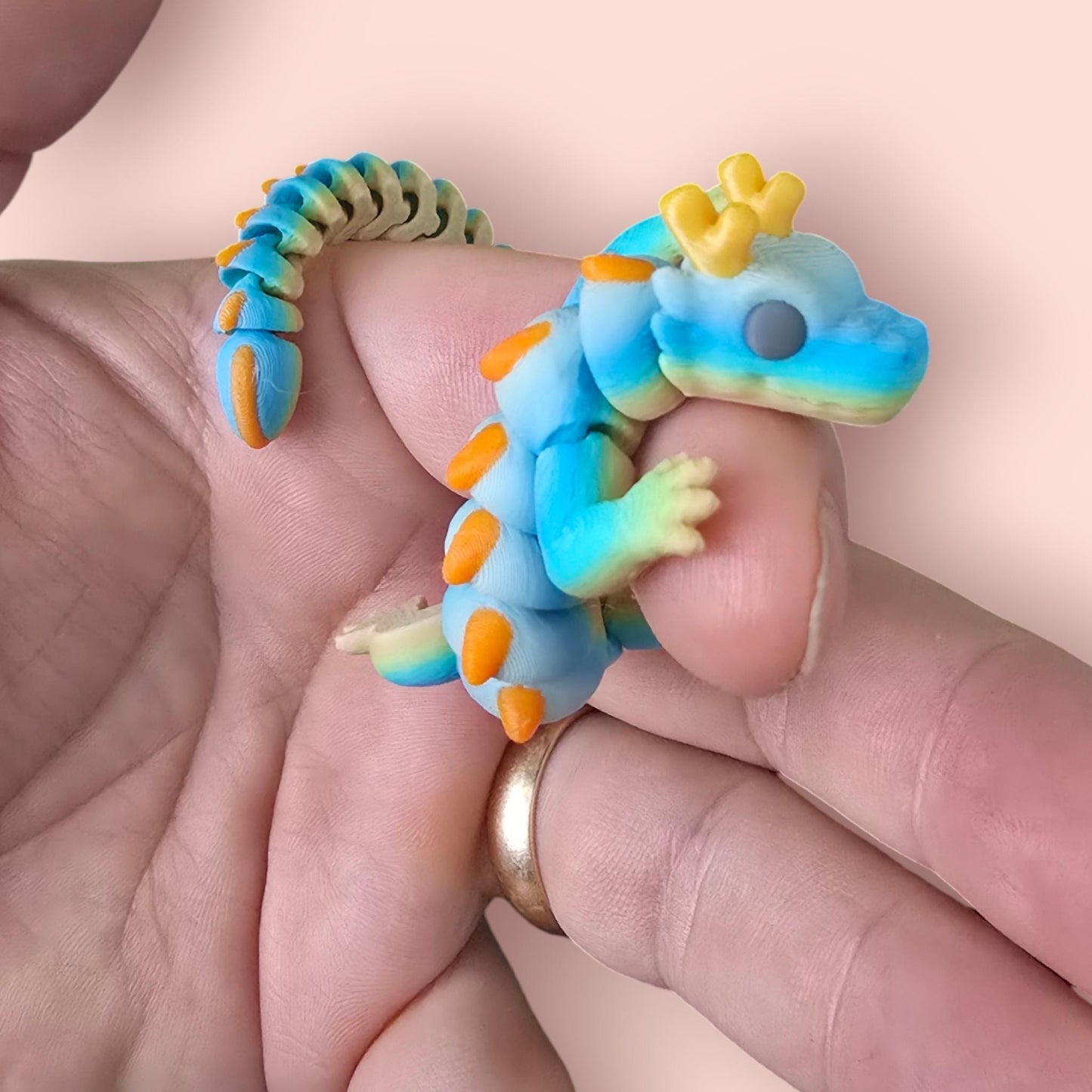 Qinglong Baby Dragon & Cupcake Container – Articulated Sensory Gift Set